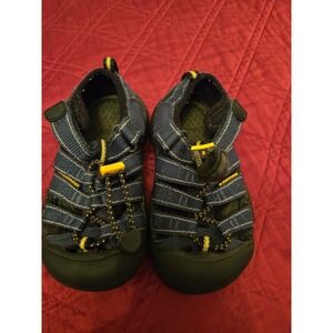 KEEN Boy's Newport H2 Waterproof Sandals Navy Blue Yellow Kids - Size 9